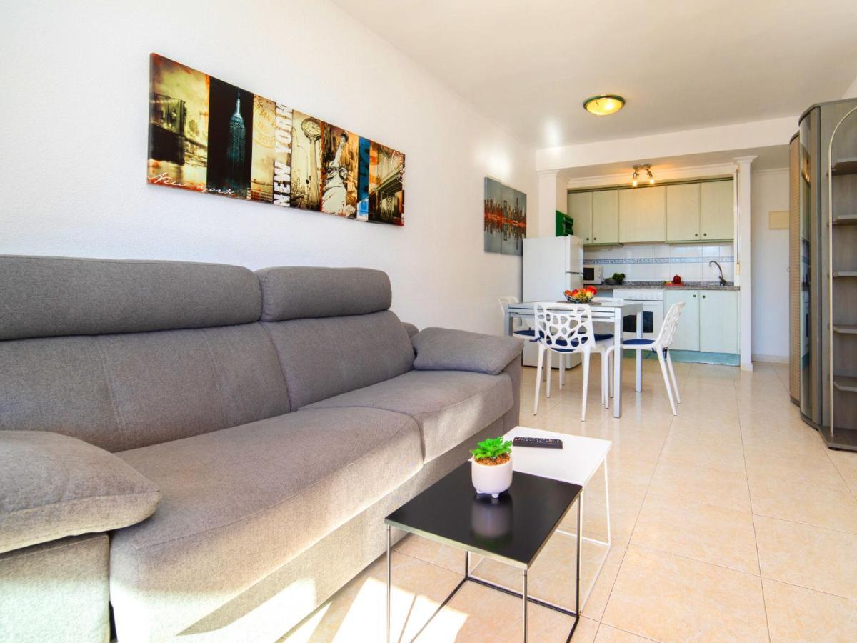 Zafiro 02 By Interhome